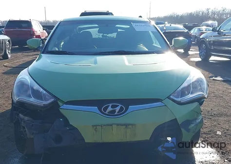 2012 Hyundai Veloster Base W/Black z USA, uszkodzony, nr VIN KMHTC6AD4CU059165